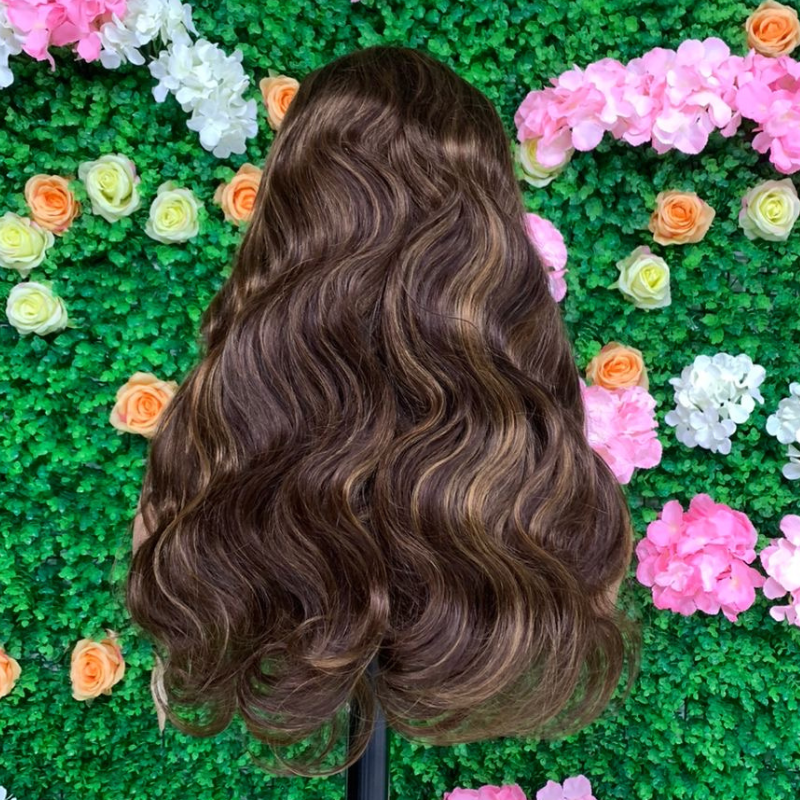 Perruque Body Wave 100% Human Virgin Hair Wear & Go clossure 5*5 , Densité 210% Couleur Marron
Ombré 4/27#